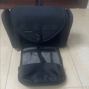 Travelon Unisex Hanging Cosmetic Bag/Camera Bag